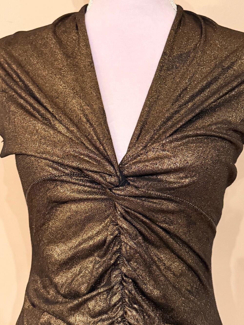 Rozae New York Metallic Gold Shimmer Ruched Twist Front Sleeveless Top SZ L
